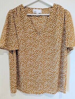 Nordstrom Rack Mustard Yellow and White Speckle V-Neck Blouse (s) business caual